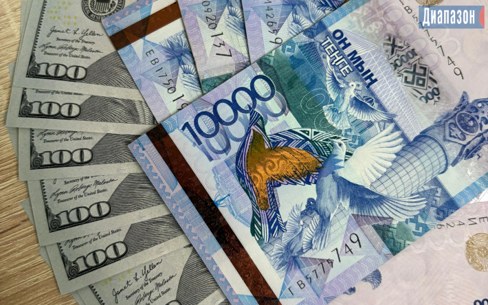 Ждать ли казахстанцам резкого роста курса доллара после референдума