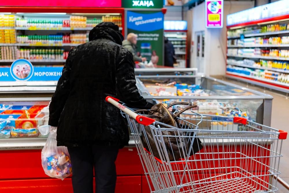 В столице Казахстана продолжается чехарда с ценами на продукты