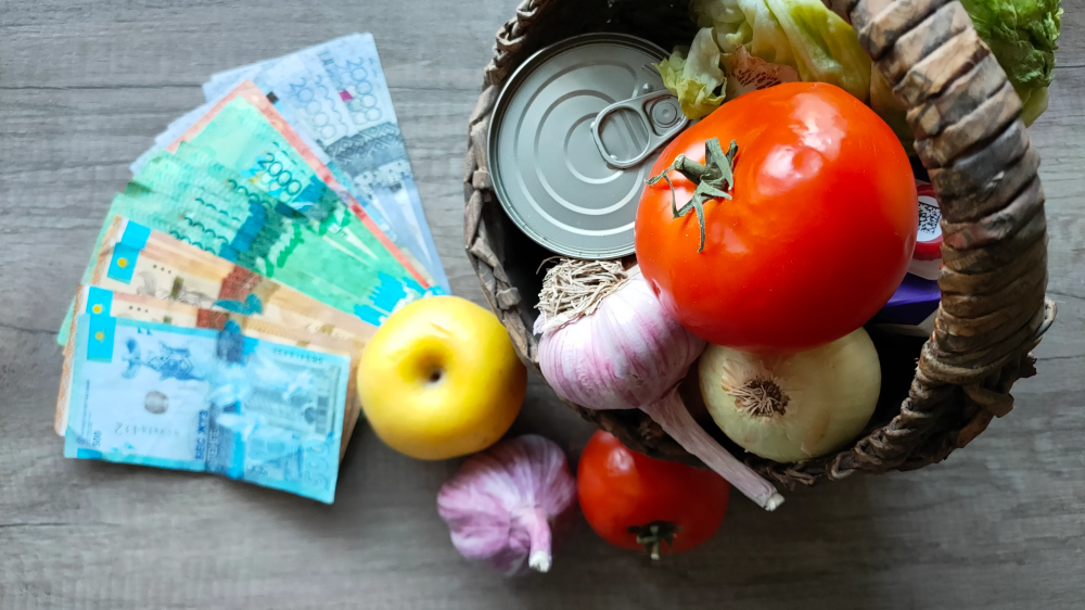 Импорт из России станет дороже: что будет с ценами на еду в Казахстане