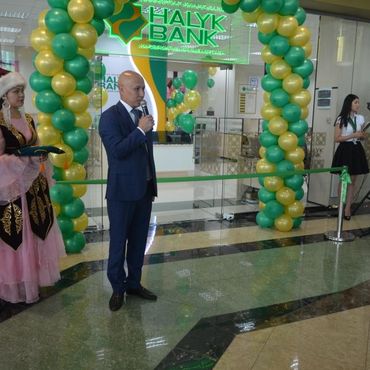 В ТРЦ APORT Mall презентован центр персонального сервиса Народного банка Казахстана нового формата